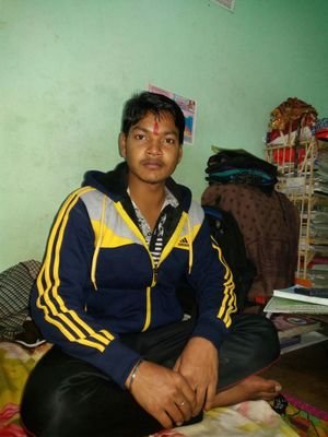 #किसी को बेकार मत समझो क्यो की बंद पड़ी घड़ी भी दिन दो वक्त सही समय बाताती है