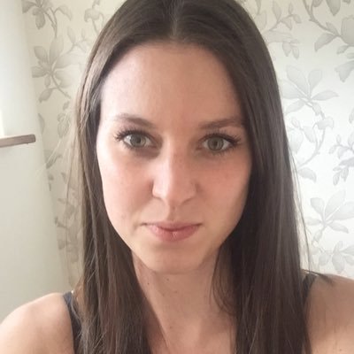 hollymkeeping's profile picture. 