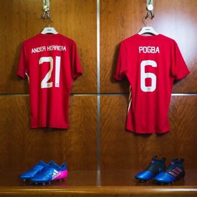 juliebilson2011's profile picture. Celebrity Entertainment Music UK Top 40