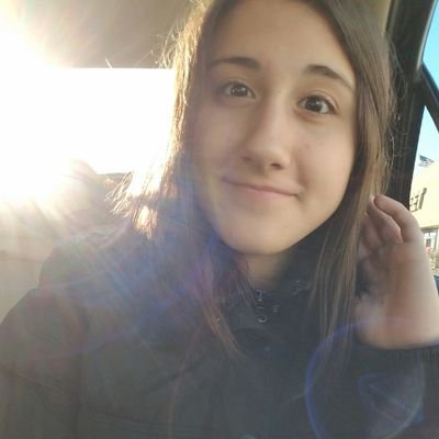 wafflekunarts's profile picture. just your typical weirdo who is in love with the Creator. •♢•