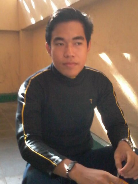 antonoah's profile picture. G perlu menjadi yg terbaik,,tpi bgaimana memberi yg terbaik!!