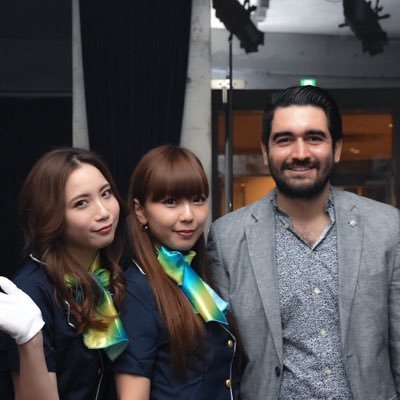 長崎パーティー 少しリッチな ココウォーク前のビル2階から3階ギャラリーヘキサ 長崎 Nagasaki ミラココ 前 ずんだれ 遊びから変わる ロイパ １月８日 一般 前売り 男性2500 女性1500 新成人 男性1500 女性1000 リムジンチケット販売 お