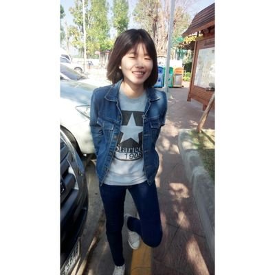 มอง