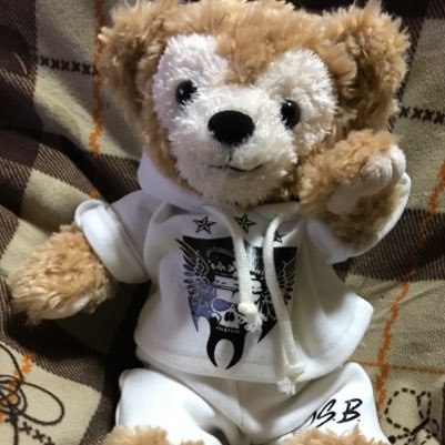 【DM解放中】30↑/東北/福島 塩対応多めの気分屋ですが懐くまでご了承ください。 絵文字まみれのメッセージは怖いので極力控えて下さい。親しき仲にも礼儀あり。初回タメ口、常識ない方はごめんなさい。直接連絡やお会いするのは顔出しさんのみ。年齢関係なく敬語や挨拶出来ない方は信用出来ません。 無言フォロー失礼致します。