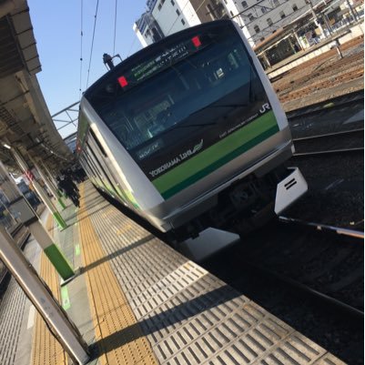 電車が大好きです❗️やさしい男の人に色々教えて欲しいな💖DM見ないからごめんね😅