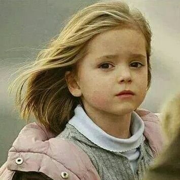 أحب الوضوح والحقيقةوأكره الكذب والخداع وأحب الخير للناس واحترم ارائهم