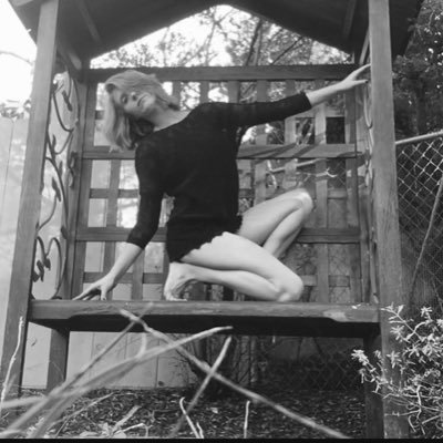 IvyDanceHeal's profile picture. 