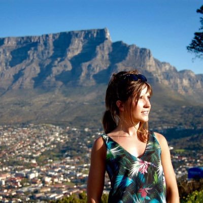 NellyLonca's profile picture. Pharmacien Assistant @HCL @SFPO_CJ @AIPHMN #Pharmacie #Oncologie