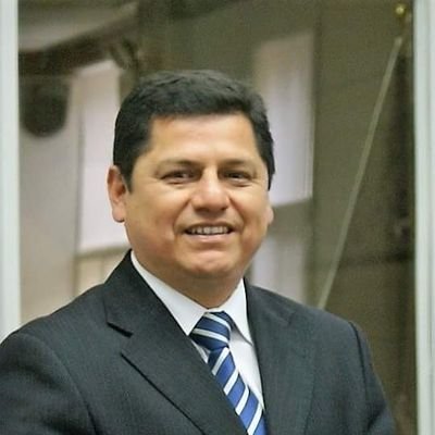 Director Escuela de Derecho UARM. Abogado UNMSM, ex Defensor del Pueblo, ex Ministro de Justicia. Miembro CERD ONU