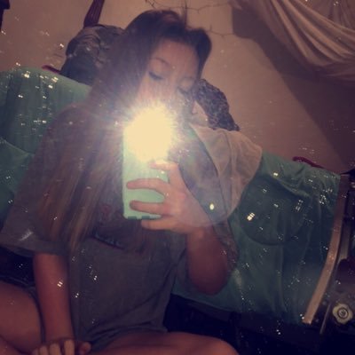 bcreeach's profile picture. don't worry b happy✌🏽