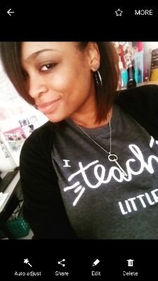 therockstarteac's profile picture. Helping little people become better big people.~Therockstarteacher
Title 1 Teacher
#educators4bhm 
#therockstarteacher
#fridaybusdutyturnup