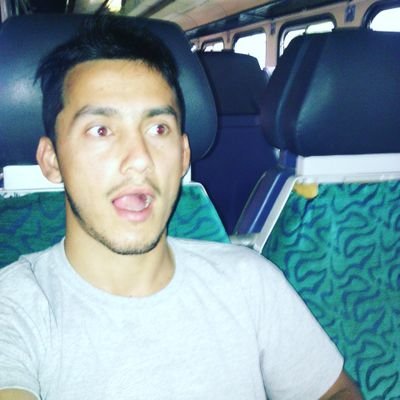 InocenteCubill2's profile picture. adorar a Dios. darle su lugar en mi vida. es lo que más amo. ser barro en sus manos. y Él me moldea