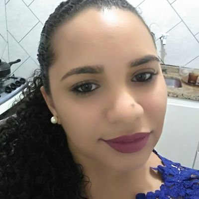 LaisC_Jardim Profile Picture