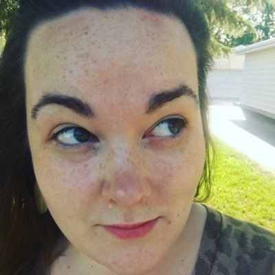 lpete213's profile picture. Dog mom. 31. Singer. ENFP. She/her.