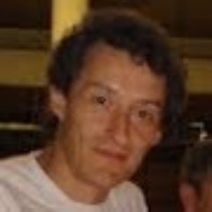 alemecija's profile picture. Para mantenerte en equilibrio,tienes que seguir moviéndote.
