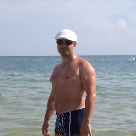 77Romik's profile picture. 