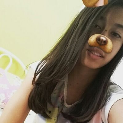Youtuber
13 anos
canal: Brina Cabral