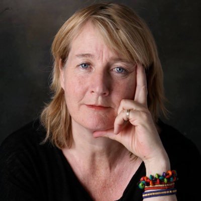 ReihillWord's profile picture. Award-winning artist, poet and author of SoulBurgers. Installations: ON THE TILES with PRESENCE, GLAD l DID IT!, WIT'S END and WALLWALKS.