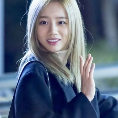 BACKLHYERI's profile picture. Don't think about it baby don't.