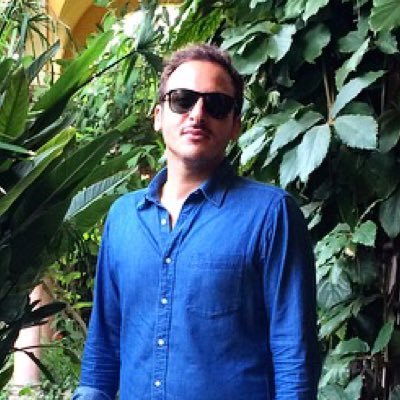 JonJon_Paris's profile picture. Passionné par les médias/pub/musique/culture/politique.