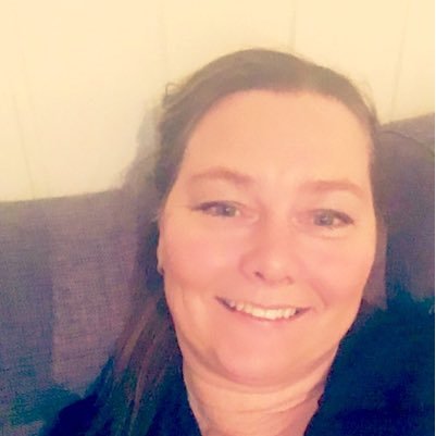 Tillitsvalgt for Utdanningsforbundet, spesielt engasjert i skole- og barnehagepolitikk.