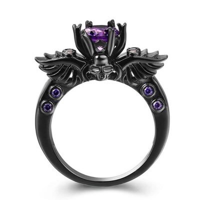 Selling beautiful, geeky and gothic items at discounted prices.