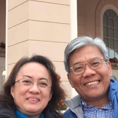 Terapis Keluarga, Penulis Buku MENCINTA HINGGA TERLUKA