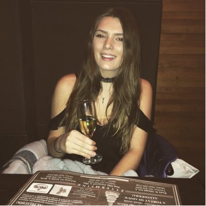 StaceysMum_'s profile picture. 21, Psychology Student, NTU 🙌🏻