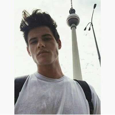 RpwIsak's profile picture. 