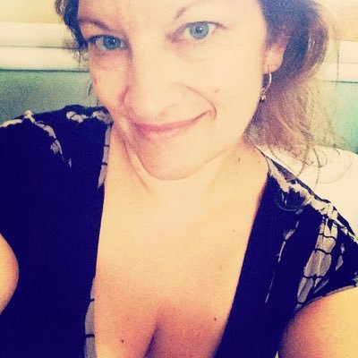 elainesurma's profile picture. Artist Yoga Meditation Love 🌹🌎 #Bernie 🔥#Nina2024