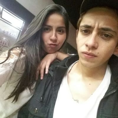 Dinheiro no Bolso, Deus no Coração, Familia Unida e Champanhe pros Irmãos.