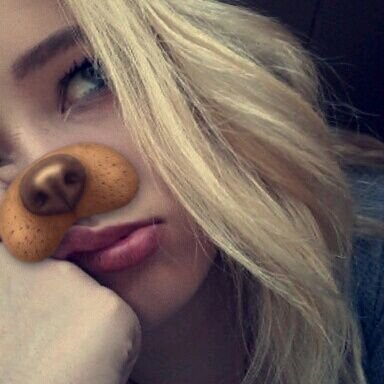 I'm 14 I like photography📷 and makeup 💄❤😊I'm single but crushing hard😊❤