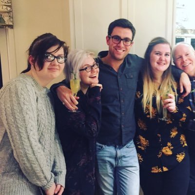 AmydoubleUjay's profile picture. 9 times out of 10, it works everytime... Saluting Magpies since '92.