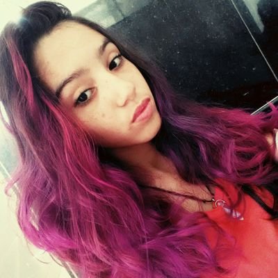 Nicoly_Yonara's profile picture. 