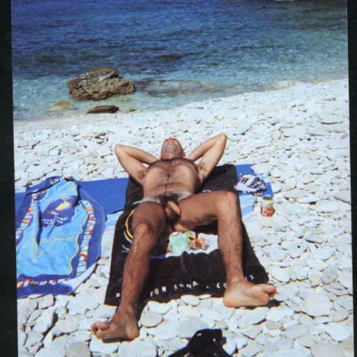 single di 50 anni searching for nice couple or female partner for experience in life!