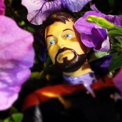 sexyriker123's profile picture. After being rescued from planet Thriftstoria, Commander William T. Riker now spends his sexy days & nights exploring strange new worlds & new strange. 🚀🌏💋