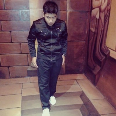 Saharudin940's profile picture. Jangan terikut sangat cara hidup orang lain. Just be yourself