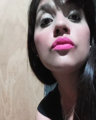 valenheredia09's profile picture. 😍😍