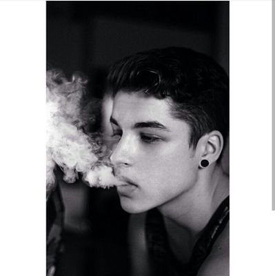 alexanderW_rpg's profile picture. « suck my dick. »