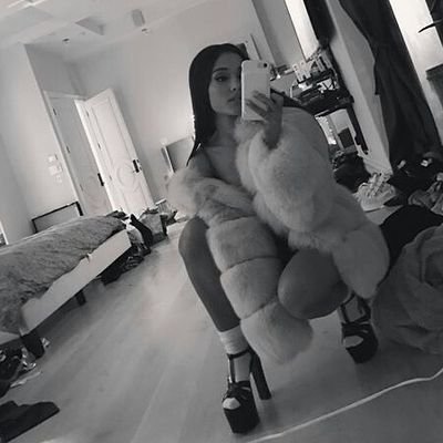 angelcab_20's profile picture. I'm Arianator Bitch