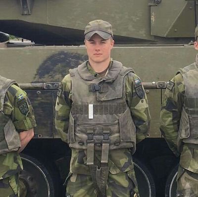 DjungelkungenSM's profile picture. Gunner in a Leopard 2A5 in the Swedish Armed Forces. Former Shootmania player for @mousesports