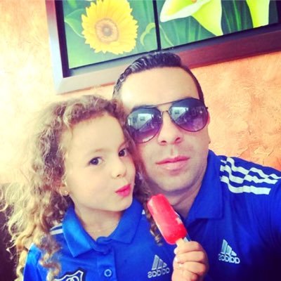 24 años papa de una hermosa bebe majo la luz de mi vida