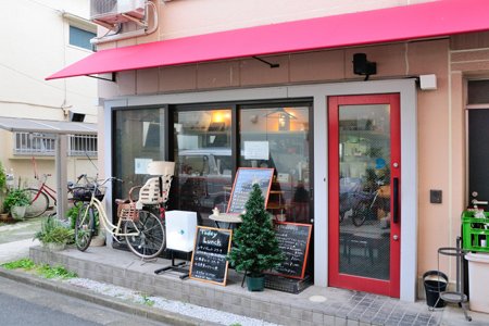 日高市で
これから洋食屋さんをオープンします！
「フロイトミヒ」です。
渋谷区から日高市に移転します！

ヨーロッパ各国の郷土料理を中心に
様々なジャンルの料理を提供いたします！