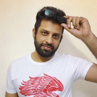 Enjoy life, big time foodie, great sense of humour, born sales guy, optimist, love adventure & travel. Currently working in gaming and esports.