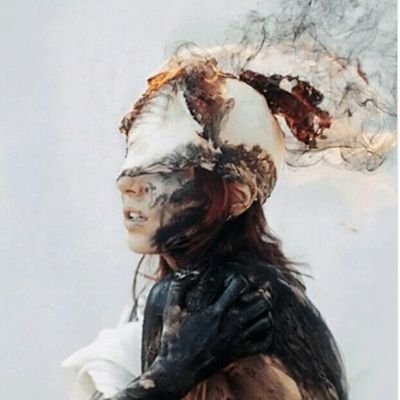 MaarLeal's profile picture. 31. Politóloga. Esotérica🔮 Investigadora. Portera ⚽️