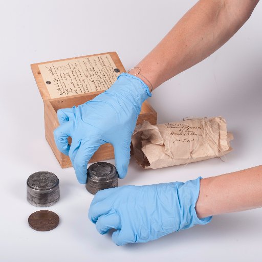 Projet de conservation et de valorisation des collections historiques de la Société des Arts de Genève  / / / / / // / // / ///
Par Sylvain Wenger pour la SdA