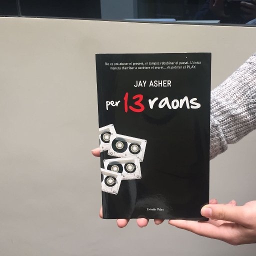 tretzeraonetes's profile picture. Som Irene, Judith, Ana, Claudia, Esther i Vicent, uns joves lectors de 4t d'ESO de l'Escola Pia d'Algemesí. Viatgem per crear el nostre propi món. T'apuntes?