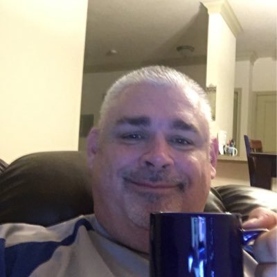 Experienced and licensed Property and Casualty Insurance Agent and Software License Administrator. Graduate of the UWF in Legal Administration.