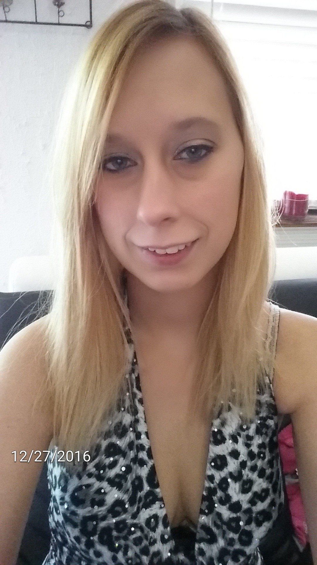 whitneybarfell's profile picture. My name is Whitney Barfell, formerly Whitney Showen. I have a wonderful little life with my husband and step daughters!