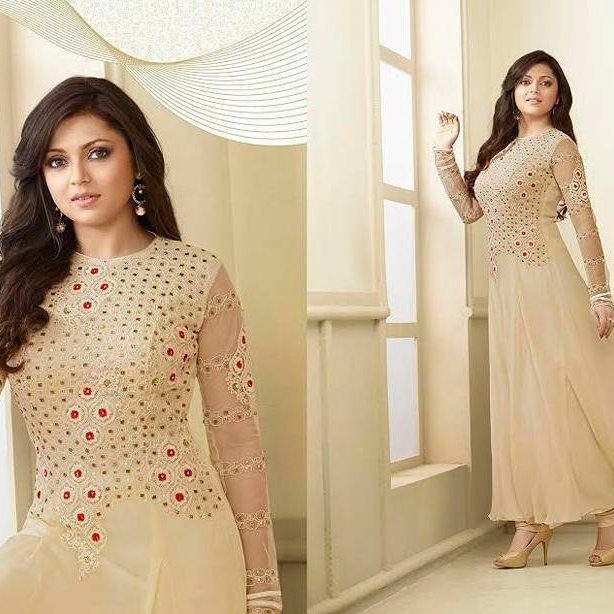 FASHION19029809's profile picture. 